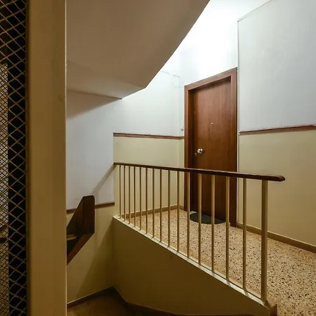 Apartment Center Comfort *