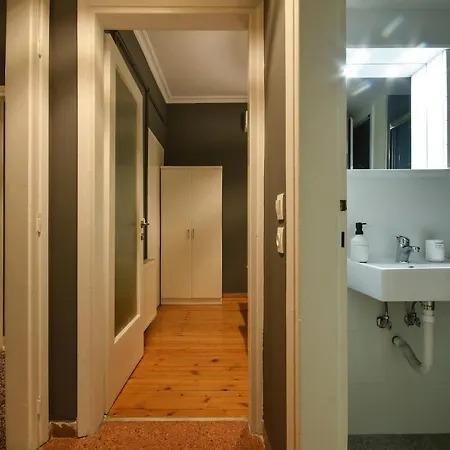 Apartment Center Comfort *