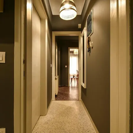 Apartment Center Comfort *